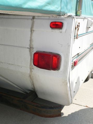 jayco_1207_kb_rear_crack