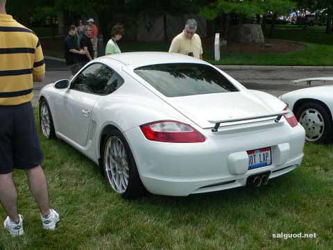 porsche_cayman_s.jpg