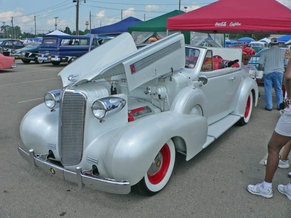 1931-ish_Cadillac