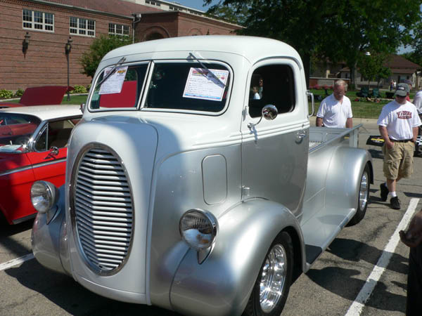 1939-ish_Ford_Cab_Over