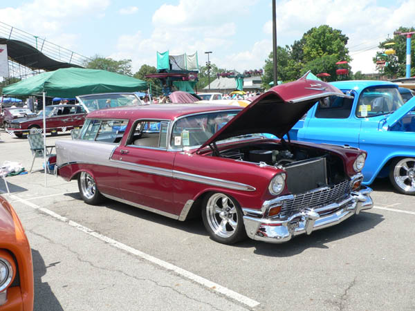 1956_Chevy_Nomad-3