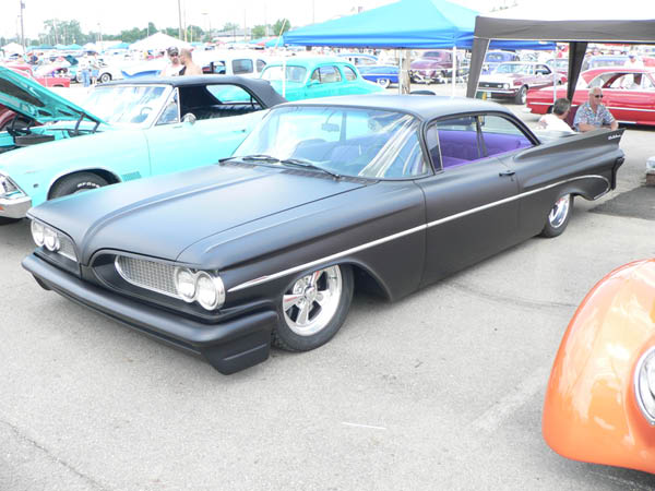 1962-ish_Pontiac