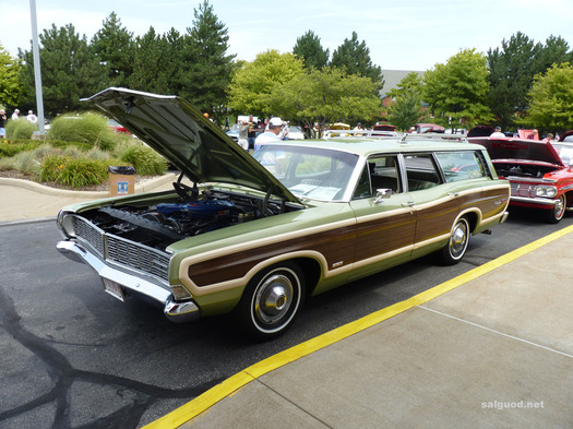 1968 Ford Country Squire 8 Aug 2010 Never thought wagons were cool as a